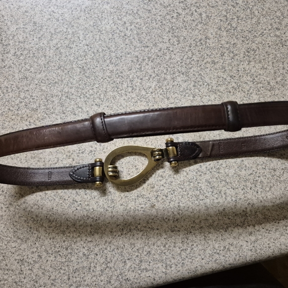 Elegant Brown Belt with Gold Accents - Picture 3 of 11